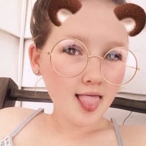 Meet your Posher, Skye